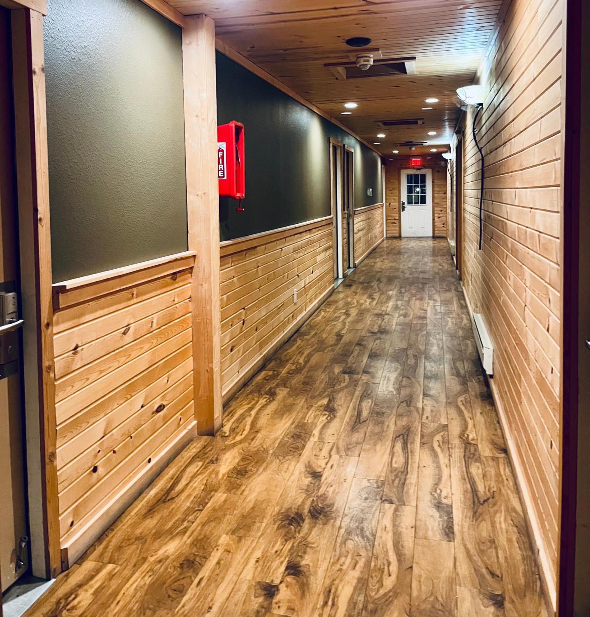 Americas Best Value Inn Wall Zewnętrze zdjęcie