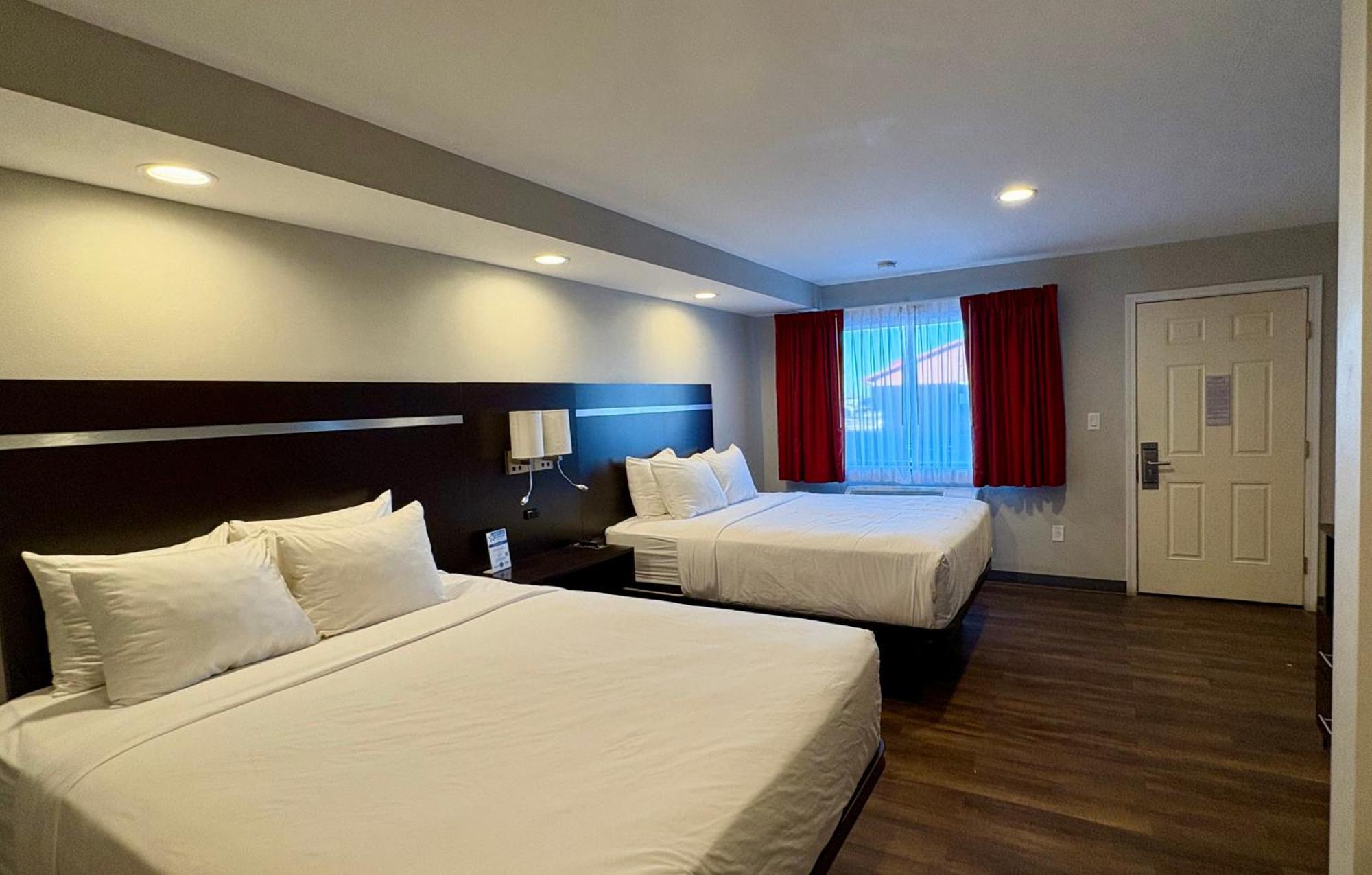 Americas Best Value Inn Wall Zewnętrze zdjęcie